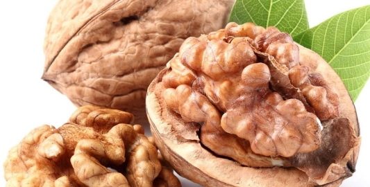 Cách nhận biết quả óc chó Mỹ chất lượng tốt